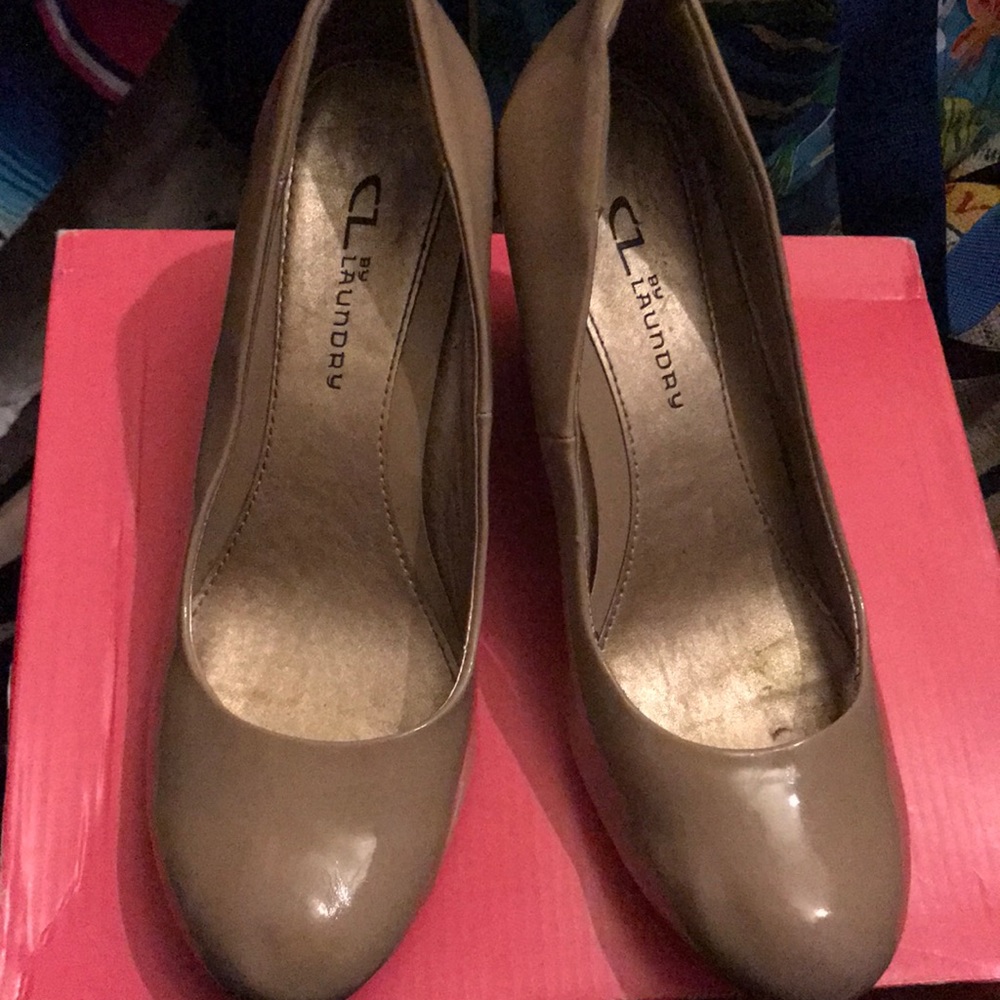 Tan wedges